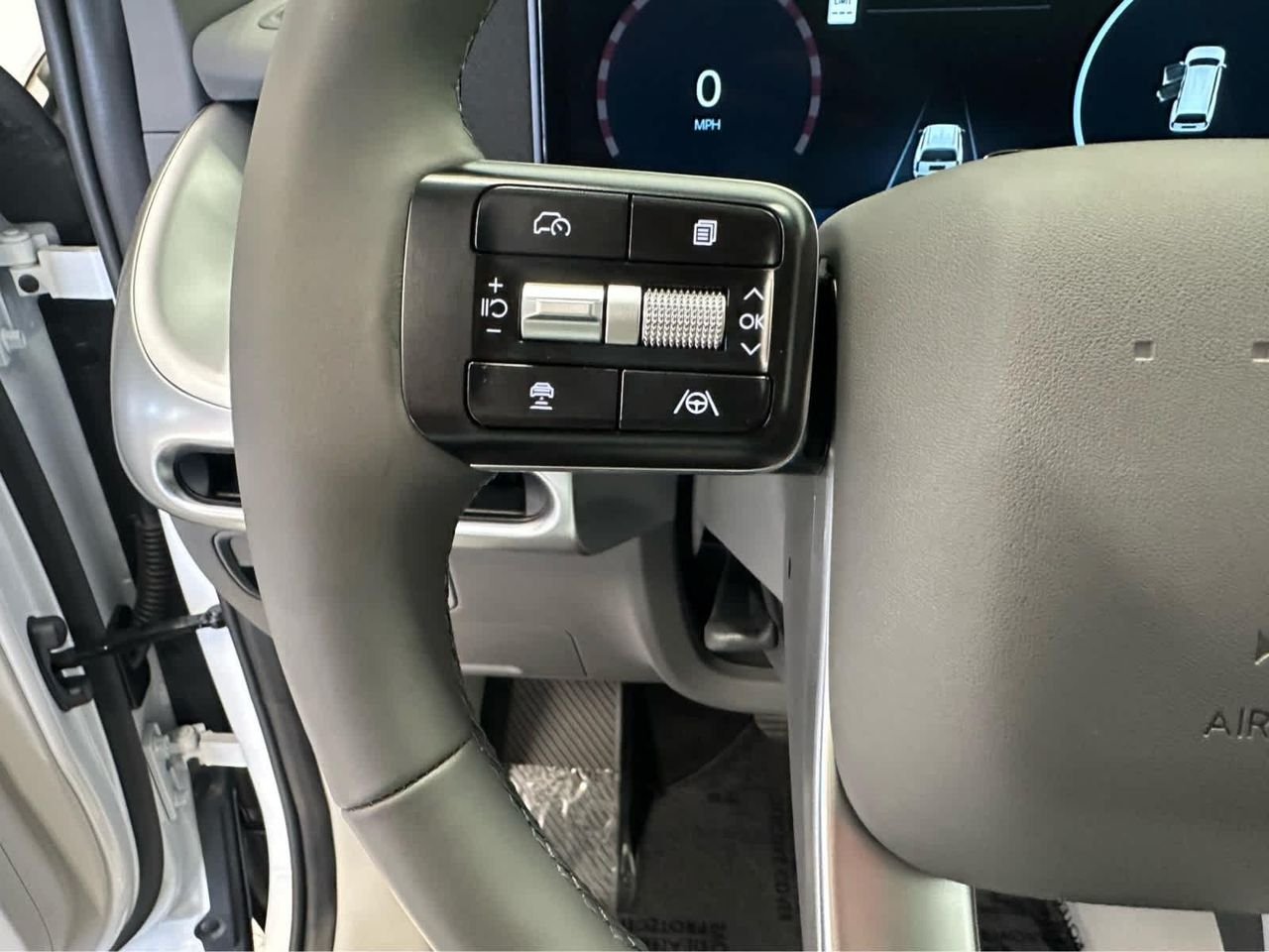 2026 Hyundai IONIQ 9 S - Photo 16