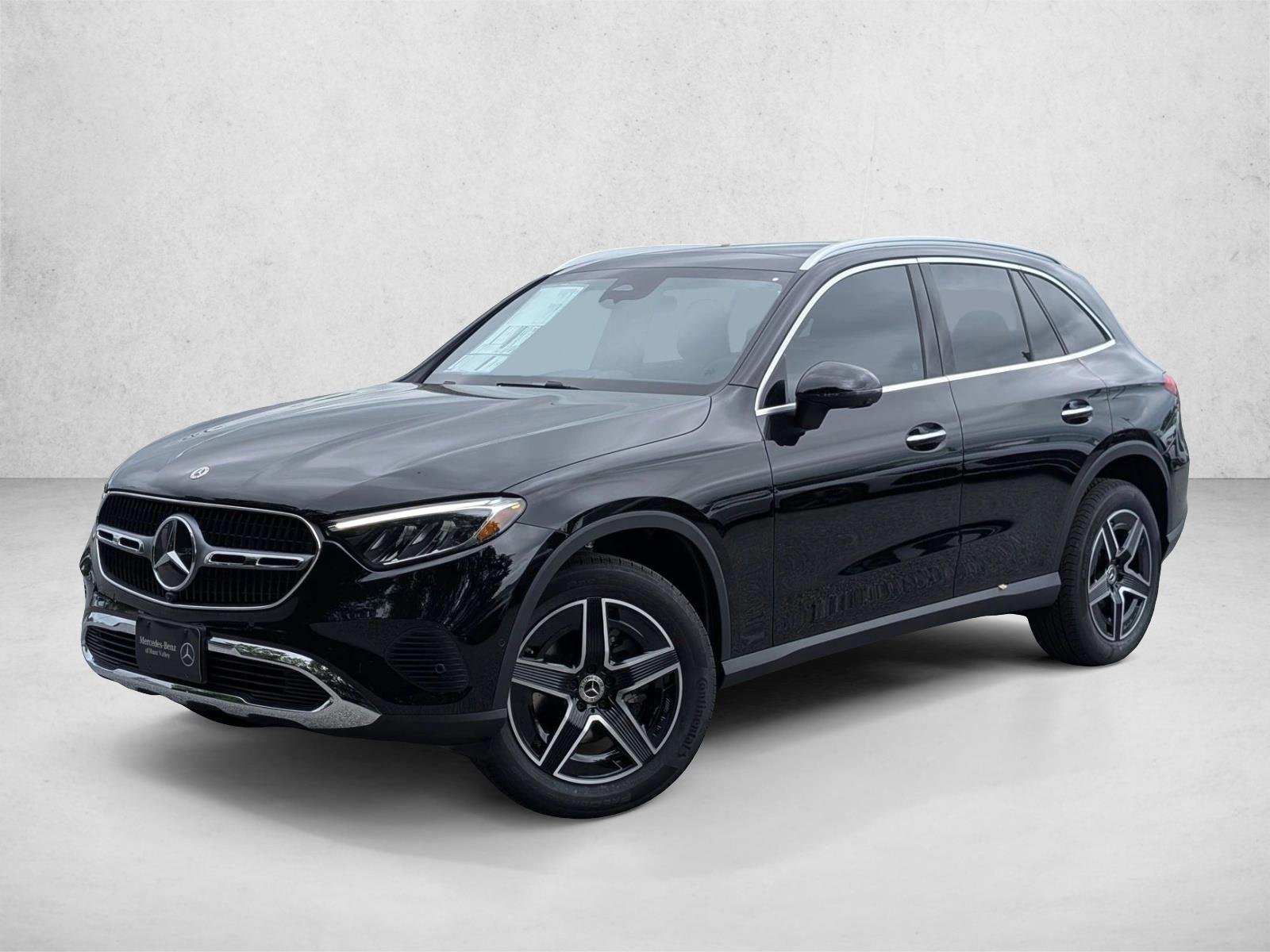 New 2026 Black Mercedes-Benz GLC300 image 1