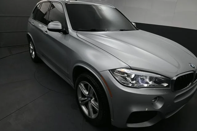 Used 2017 Silver BMW sDrive35i image 2