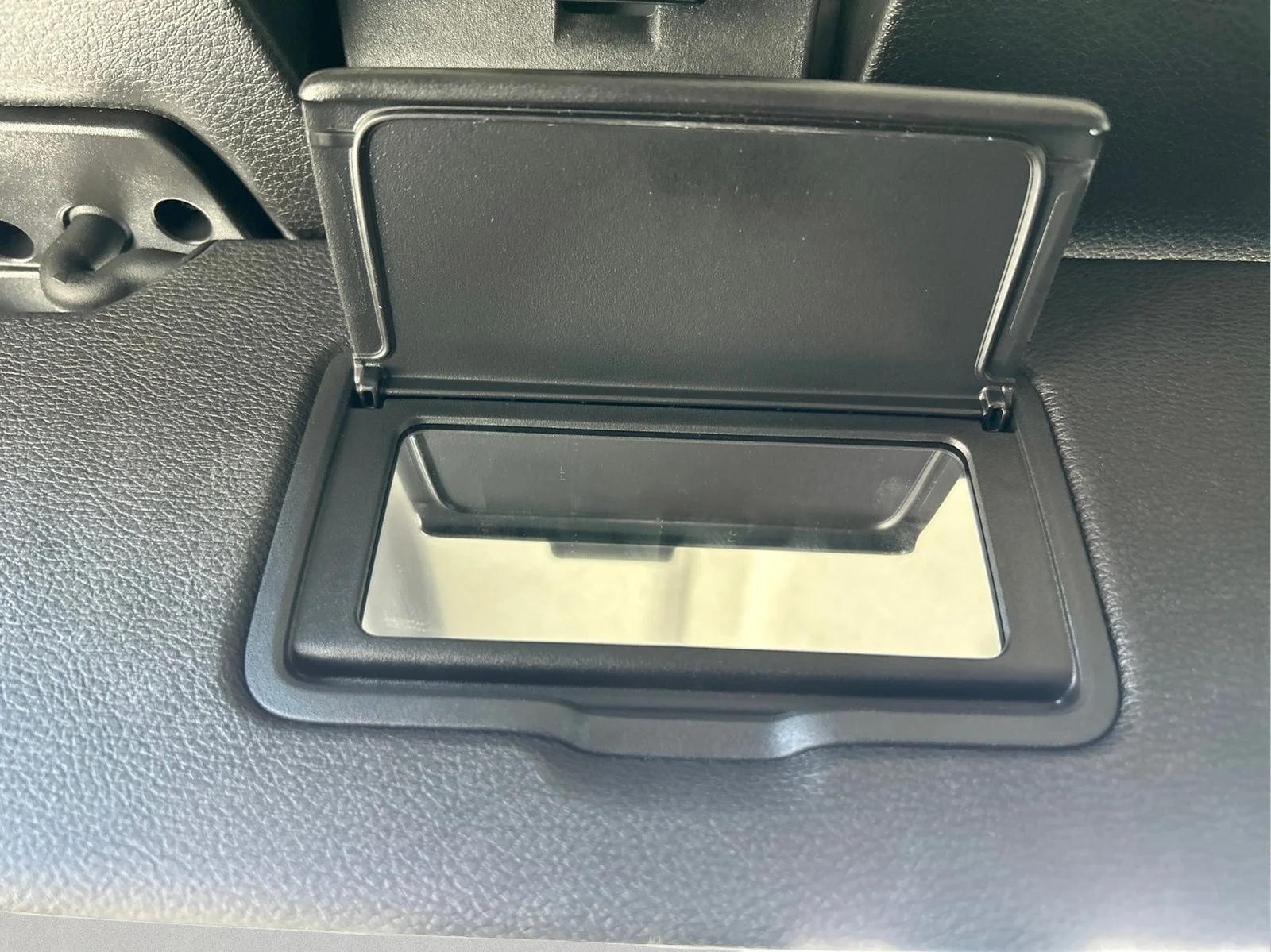 Used 2025 41 Jeep Nighthawk image 32