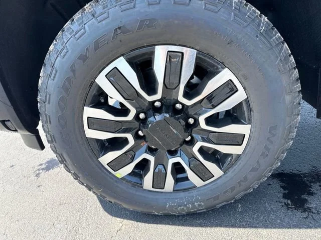 New 2026 Titanium Rush Metallic GMC Denali Ultimate image 30