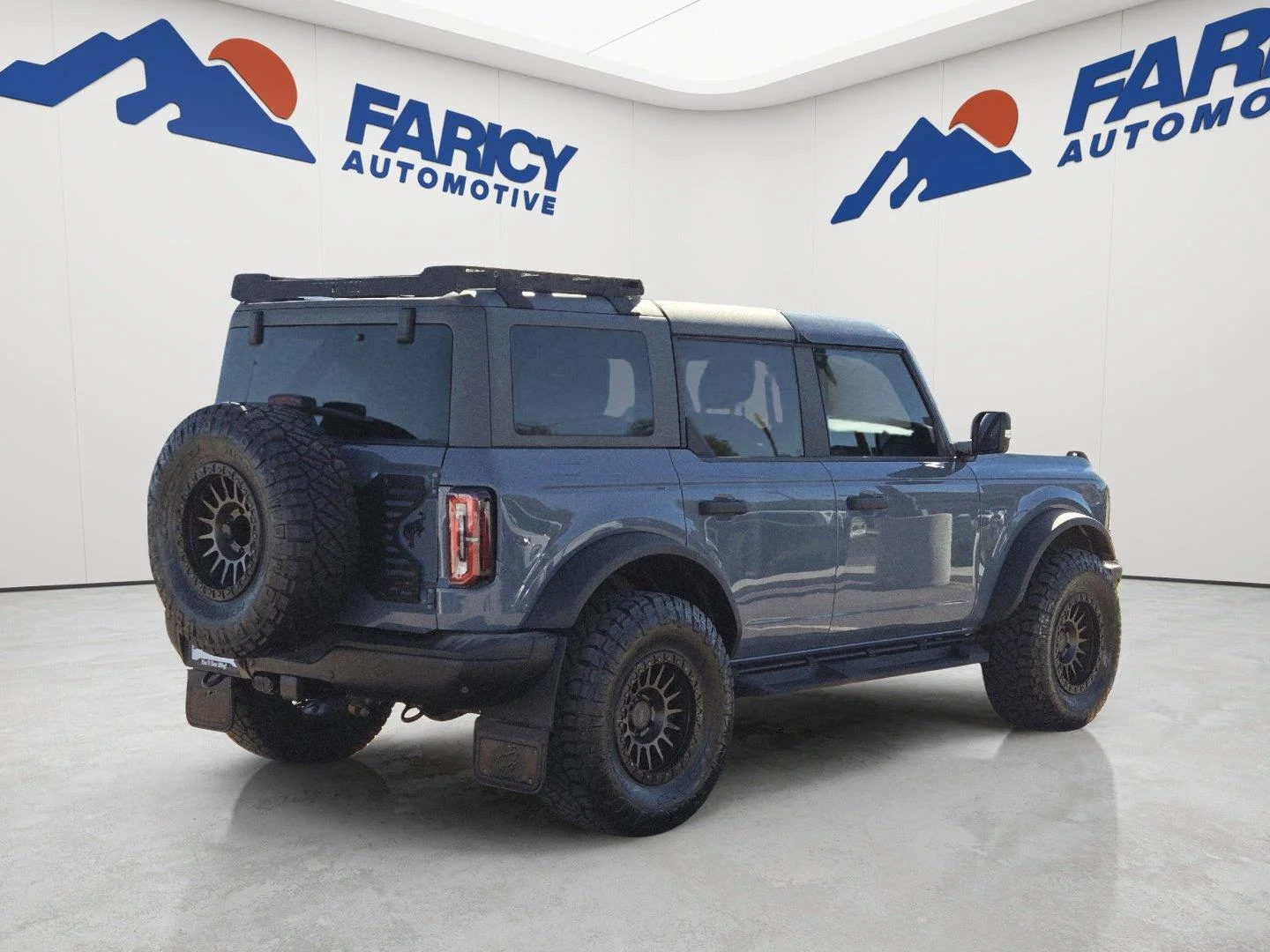 Used 2023 Azure Gray Metallic Tri-Coat Ford Badlands Advanced image 5