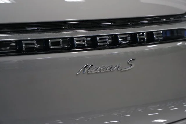 2026 Porsche Macan S - Photo 8