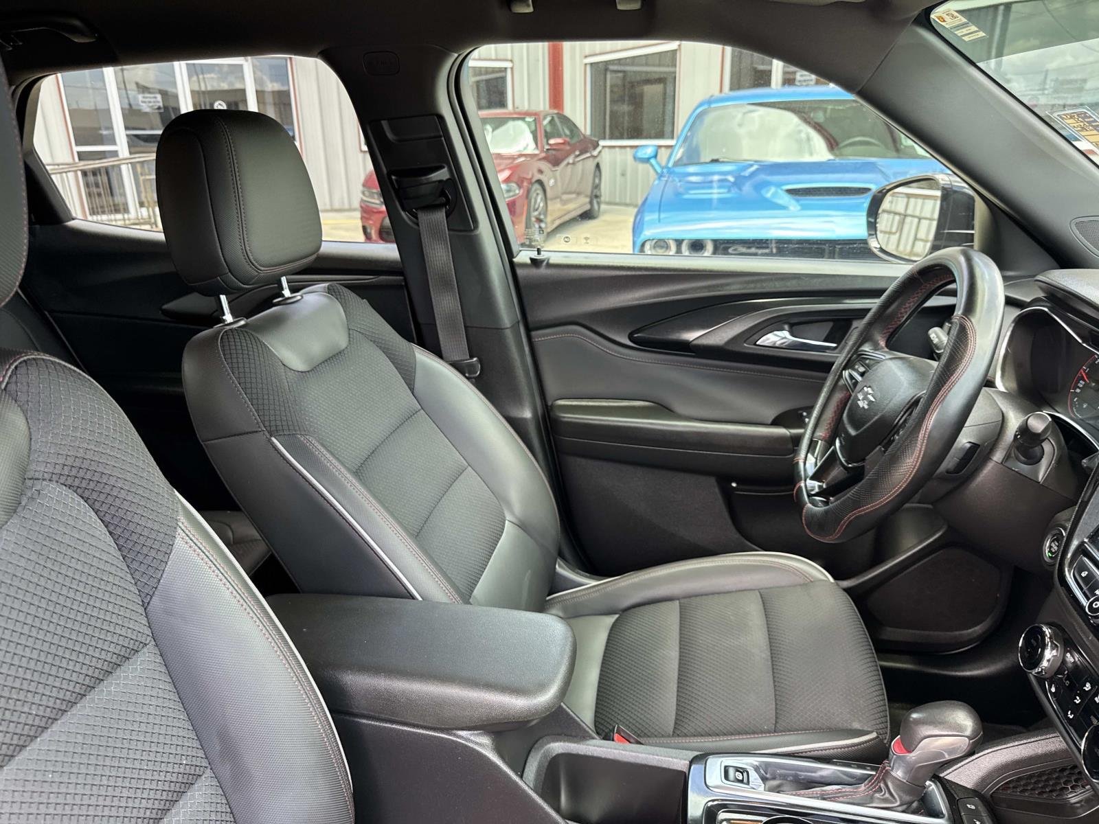 Used 2021 Mosaic Black Metallic Chevrolet RS image 10