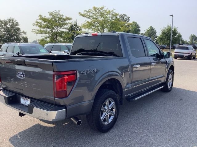 Used 2025 Carbon Gray Metallic Ford XLT image 5