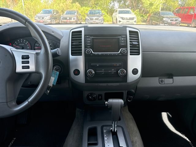 Used 2016 Gray Nissan SV image 17