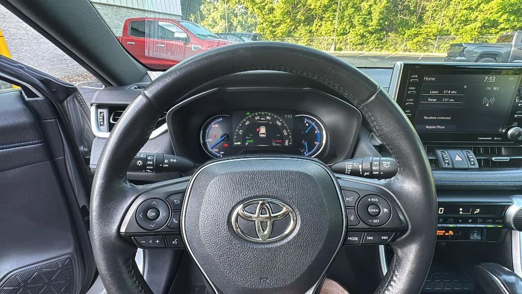 Used 2019 Silver Toyota XSE image 17