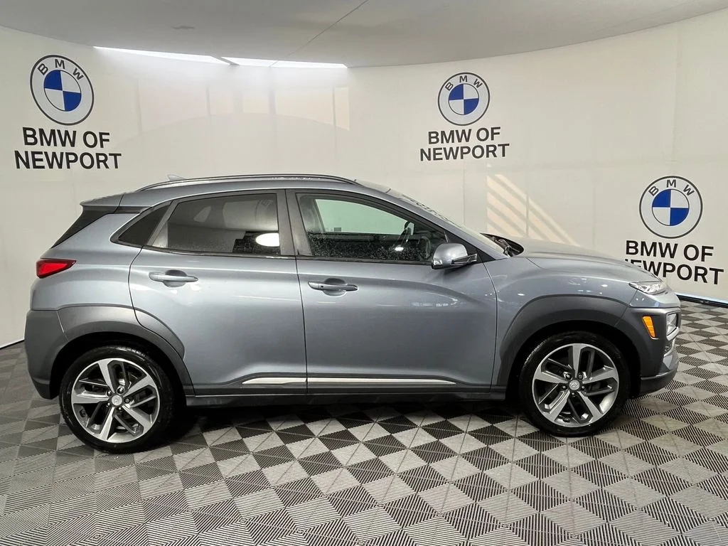 Used 2020 Silver Hyundai Limited image 5