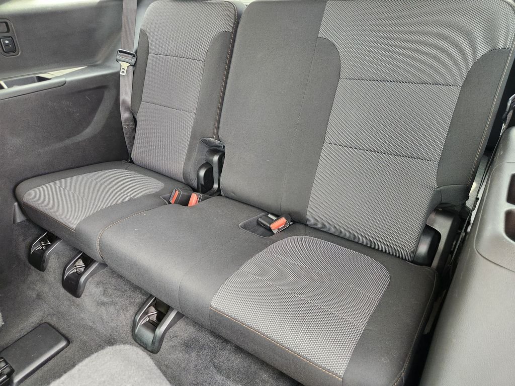 Used 2019 Silver Ice Metallic Chevrolet LT Cloth image 31