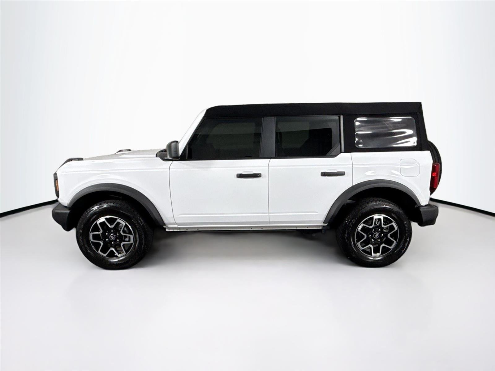 Used 2025 Oxford White Ford Base image 11