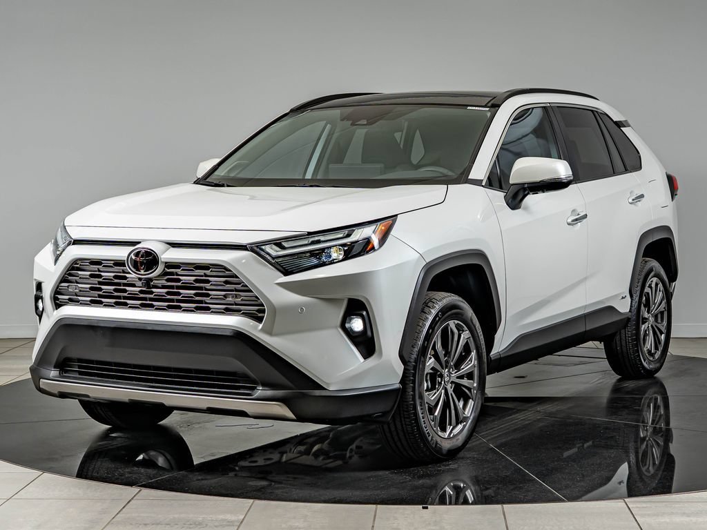 Used 2025 Pearl Toyota Limited image 1