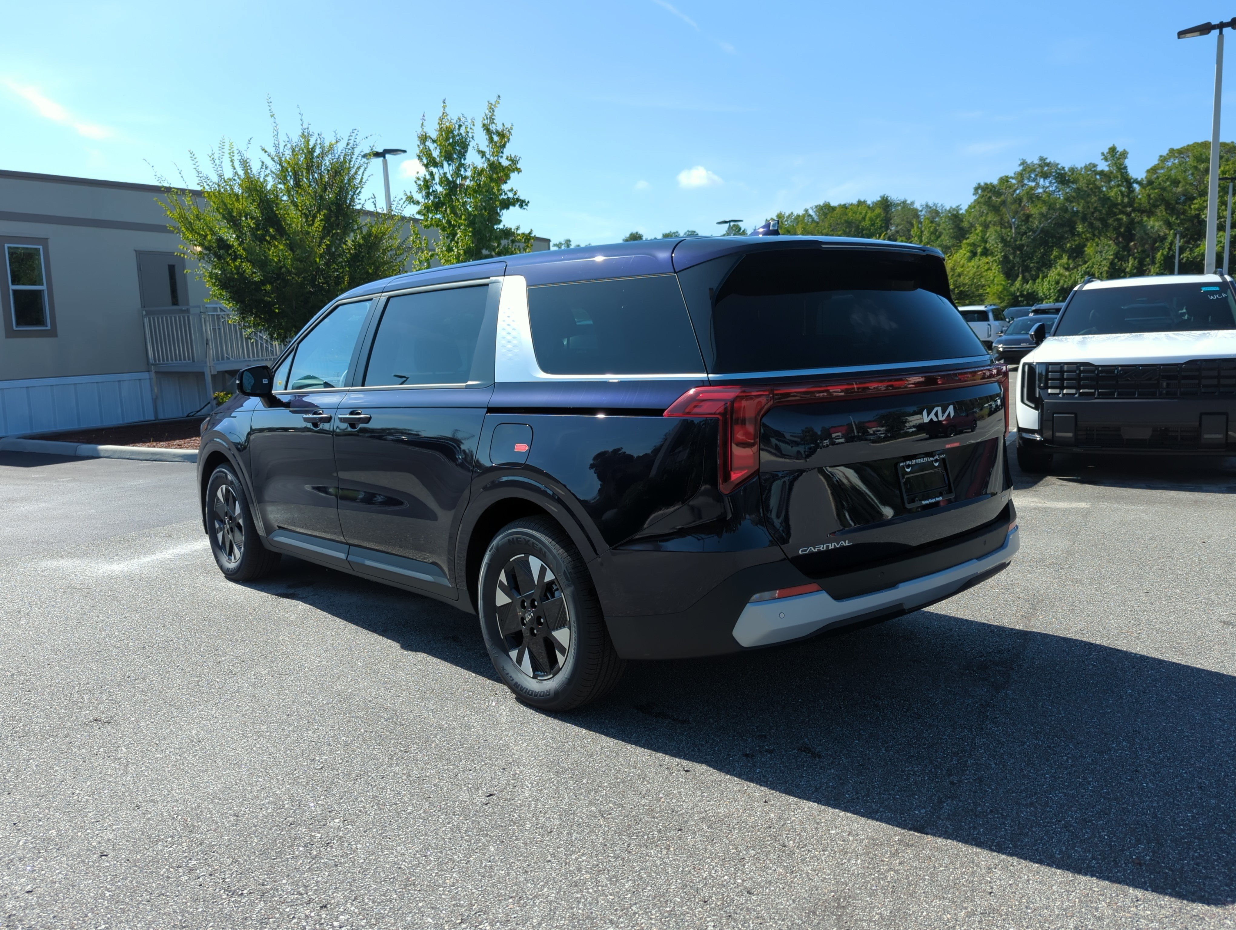 New 2026 Deep Chroma Blue Kia LXS image 6