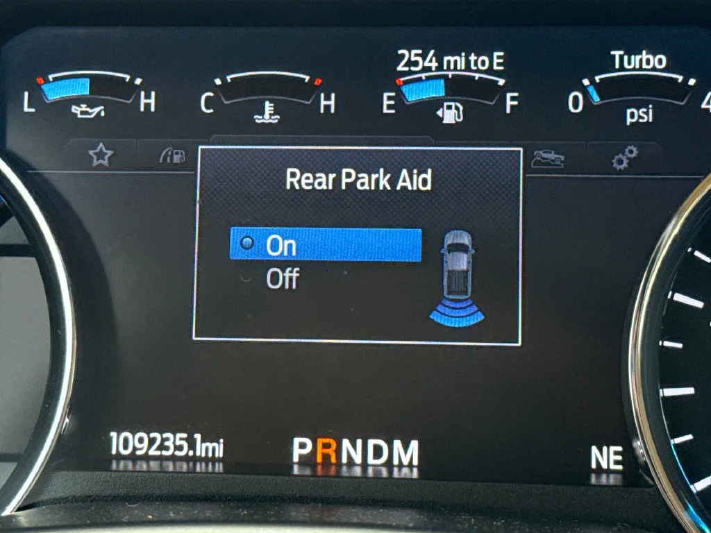 Used 2021  Ford Lariat image 26
