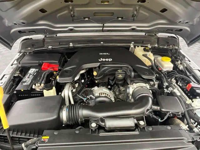 Used 2020 Silver Jeep Unlimited Sport S image 7