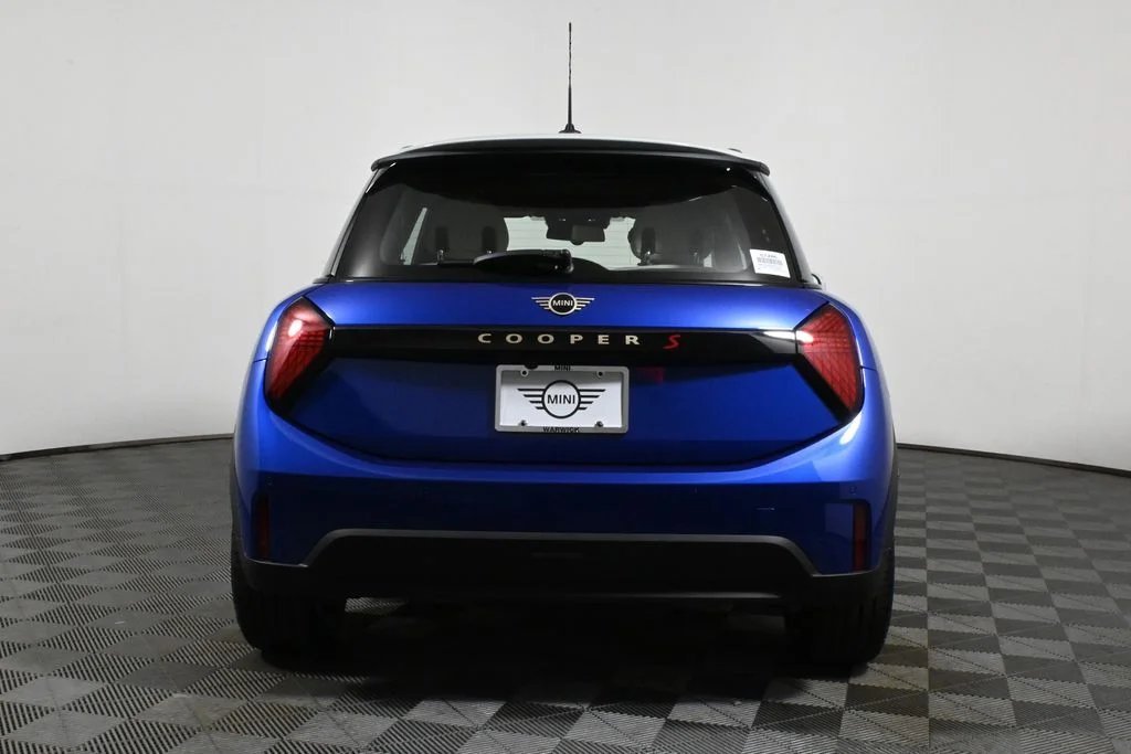 Certified Used 2025 Blue MINI Iconic image 6