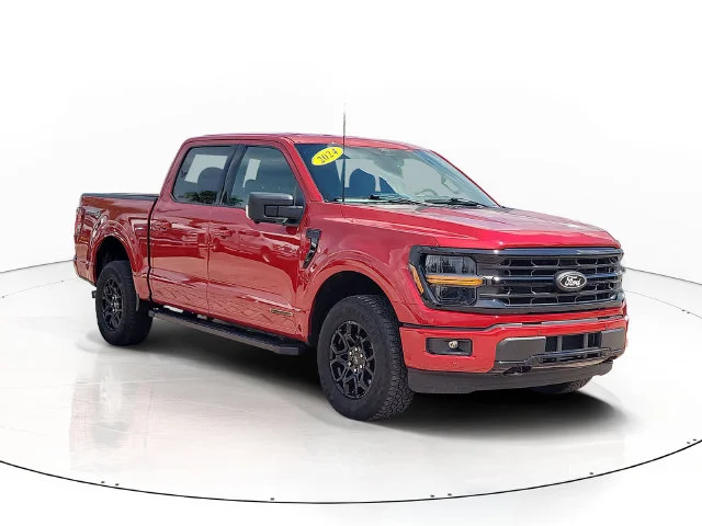 Used 2024 Red Ford XLT image 3