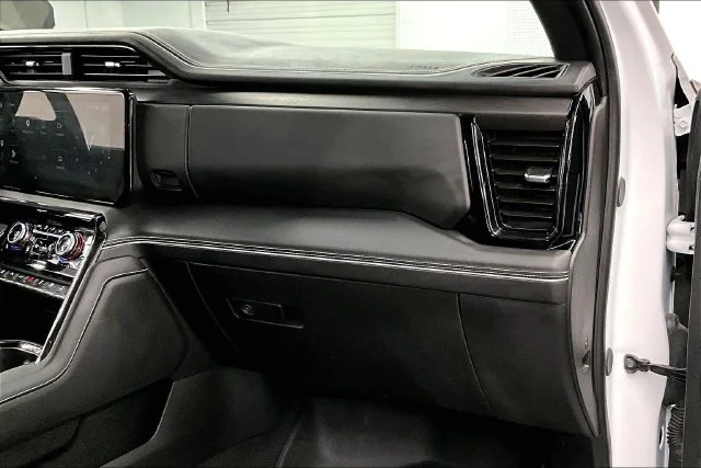 Used 2025 Summit White GMC AT4X image 19
