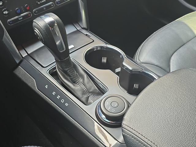 Used 2018 Gray Ford Limited image 31