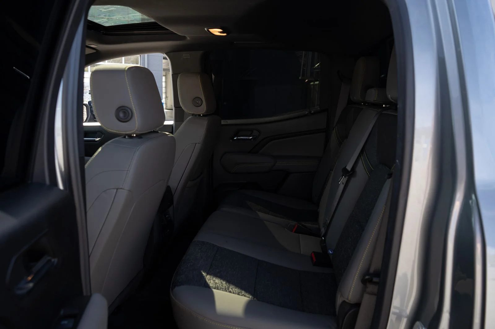 Used 2024 Gray Chevrolet ZR2 image 18