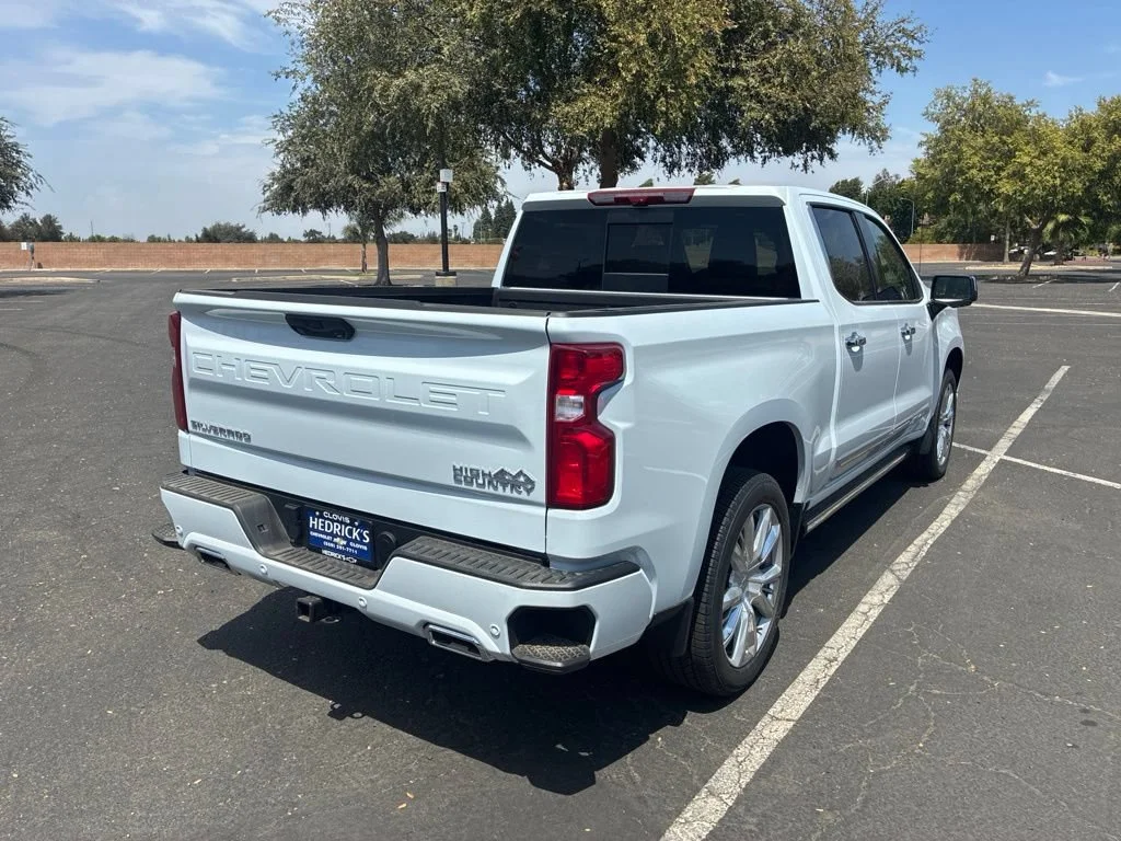 2026 Chevrolet Silverado 1500 High Country - Photo 3