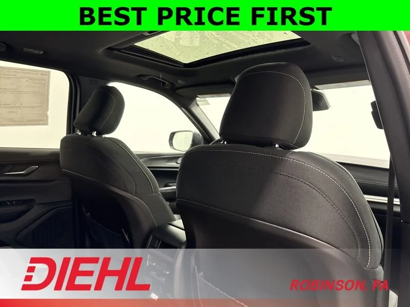 New 2026 Velvet Red Pearl-Coat Exterior Paint Jeep Laredo X image 13