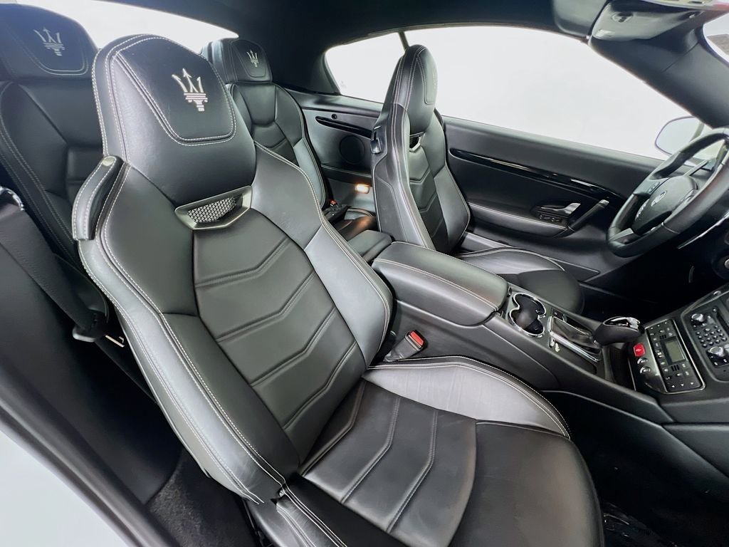 Used 2016 White Maserati Sport image 27