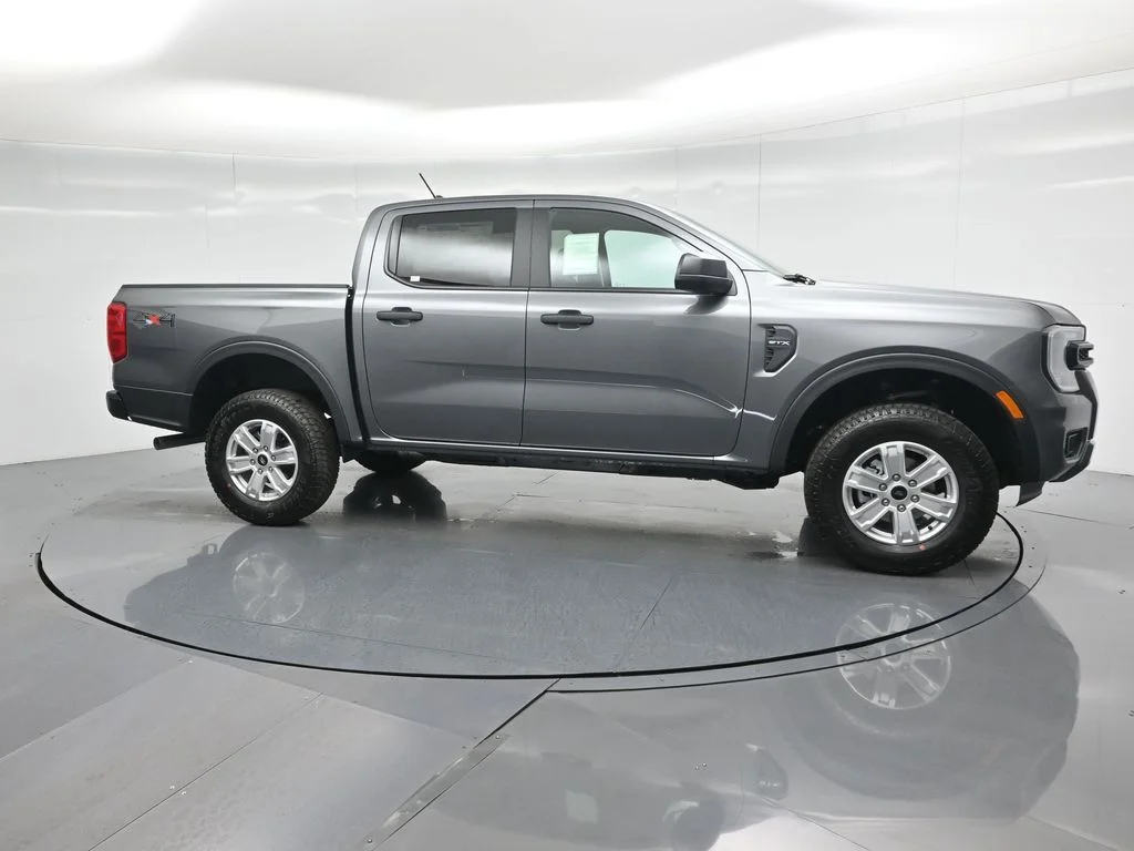 New 2025 Gray Ford XL image 24