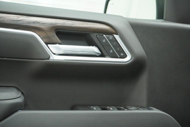 2026 GMC Sierra 1500 SLT - Photo 19