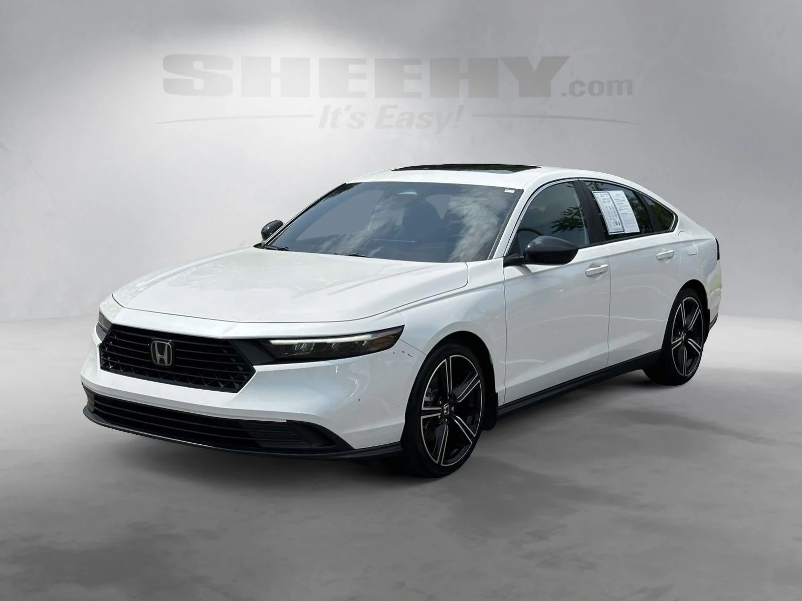 Used 2025 White Honda Sport image 15