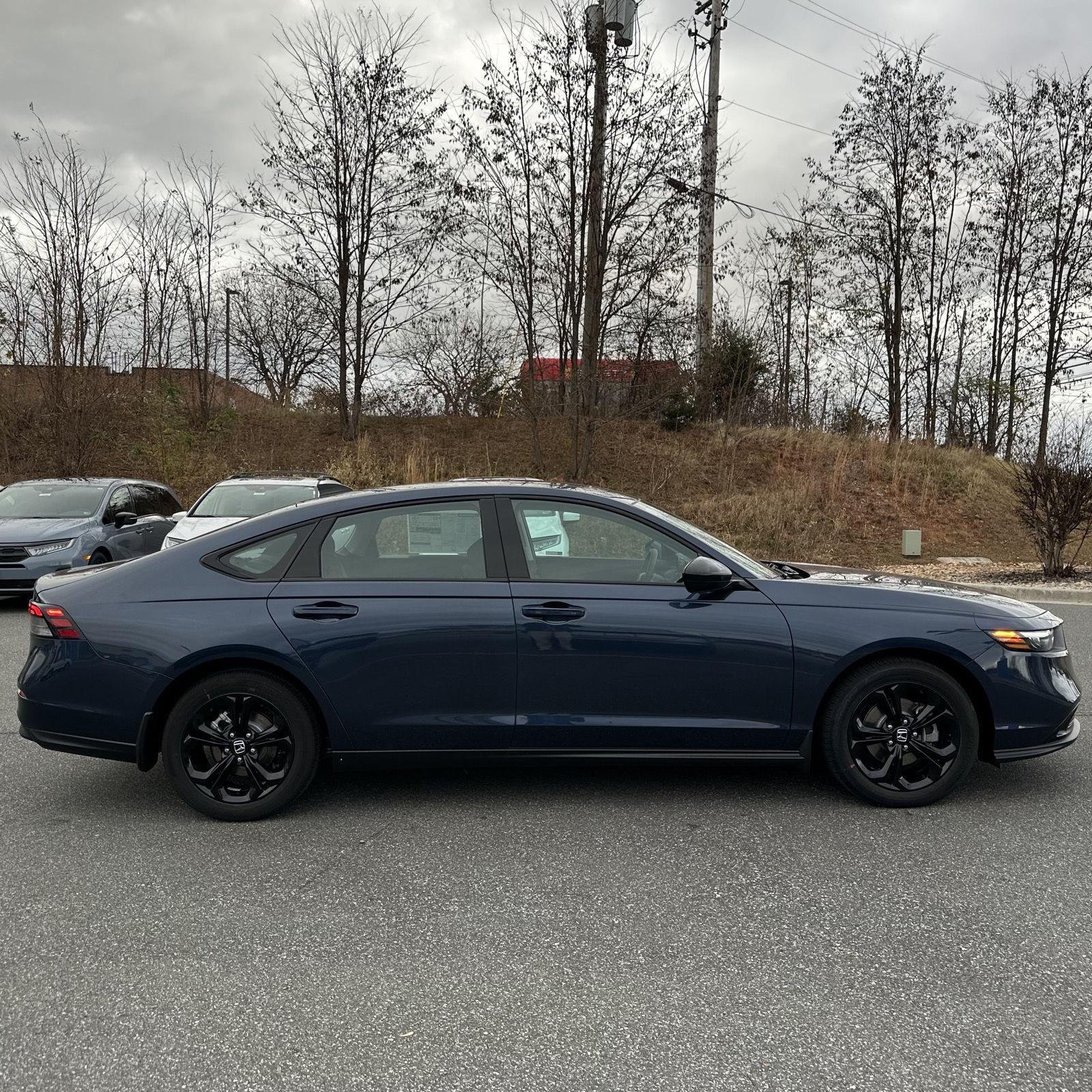 Used 2025 NH-883PX/PLATINUM Honda SE image 6