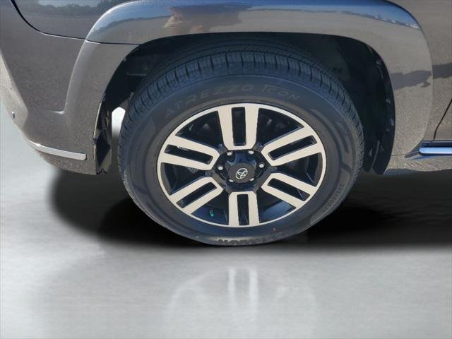 Certified Used 2019 MAGNETIC GRAY MET. Toyota  image 28