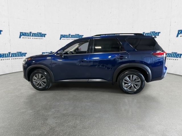 2025 Nissan Pathfinder SV - Photo 7