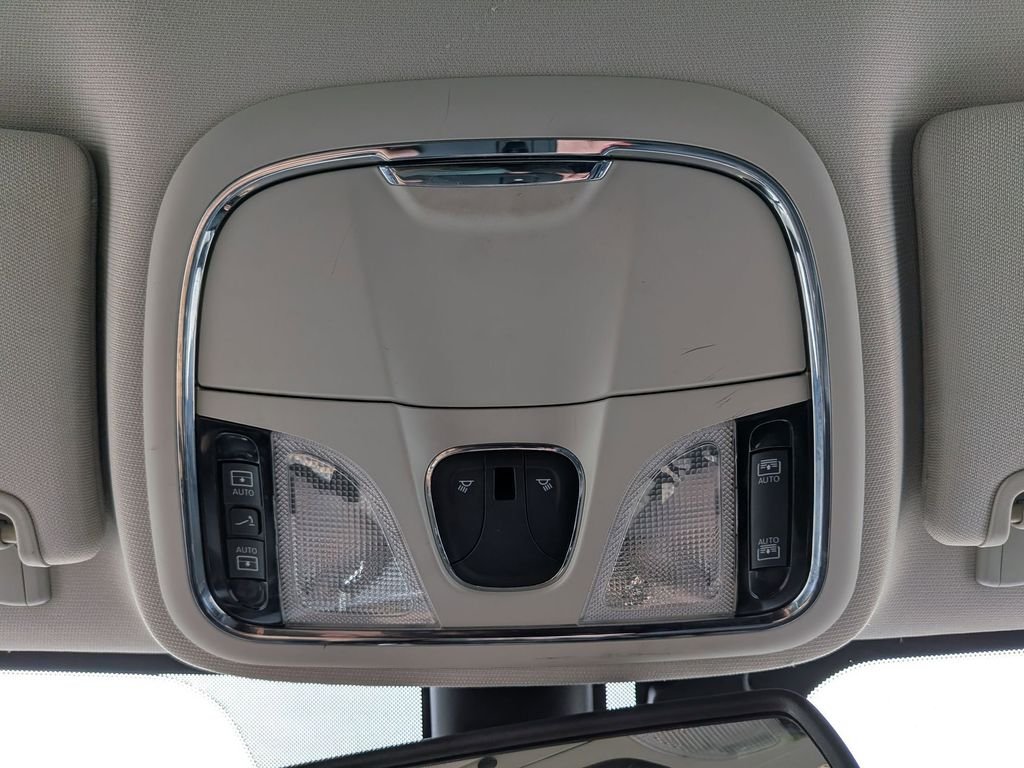 Certified Used 2016 Blue Jeep Limited image 20