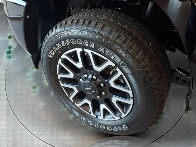 New 2026 Diamond Black Crystal Pearl-Coat Exterior Paint RAM Limited Longhorn image 4