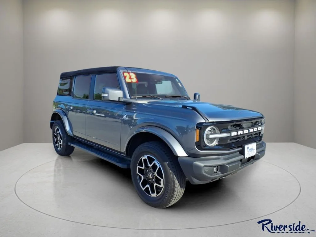 2023 Ford Bronco Outer Banks 4x4's photo
