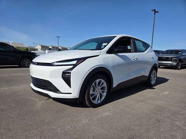 New 2027 Summit White Chevrolet LT image 2