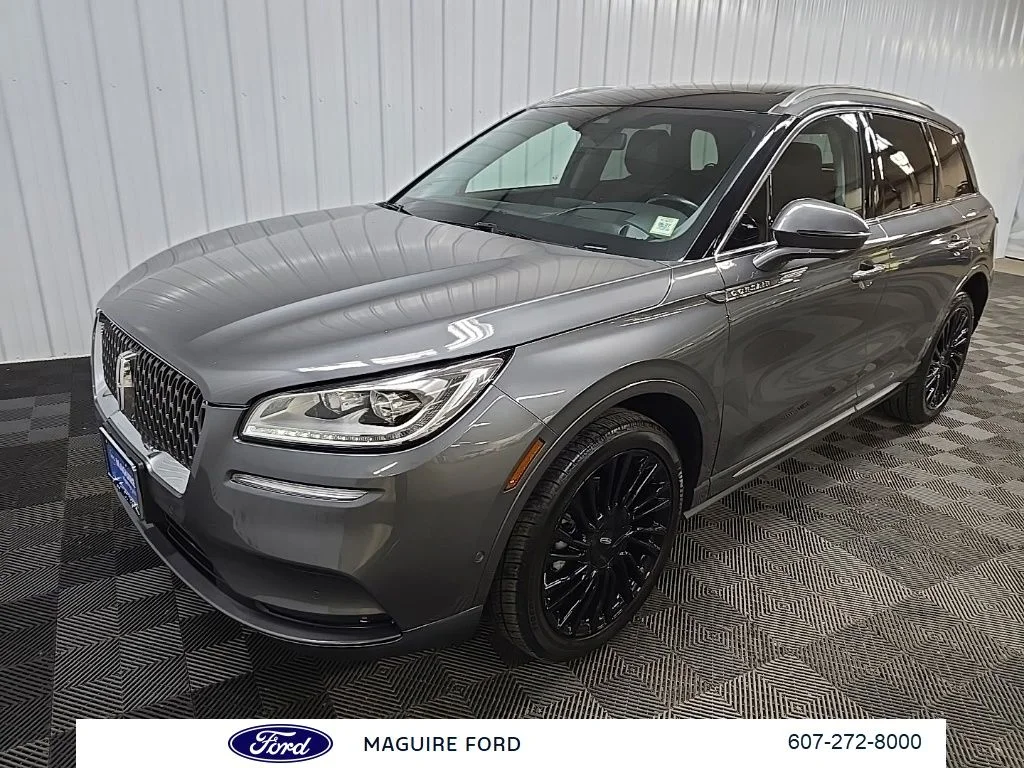 Used 2022 Gray Metallic Lincoln Reserve image 10