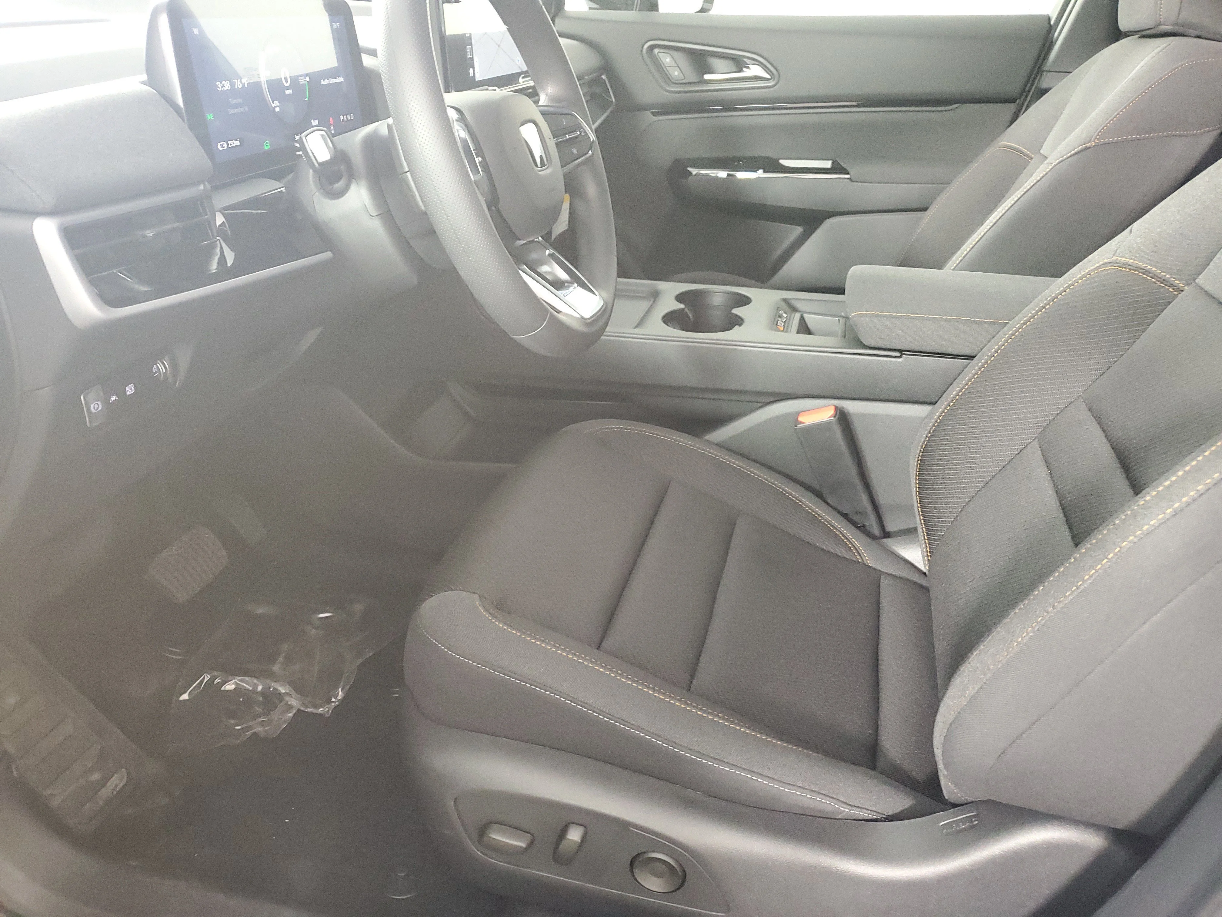 New 2026 Frostline White Pearl Honda AWD EX image 14