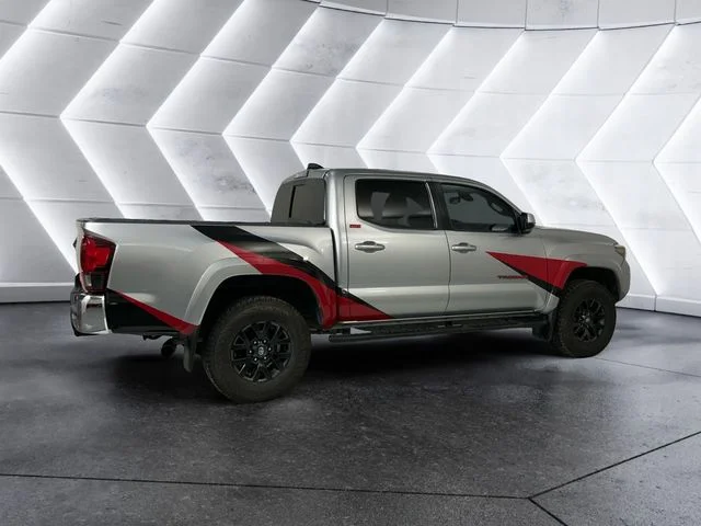 Used 2021 Silver Toyota SR5 image 4