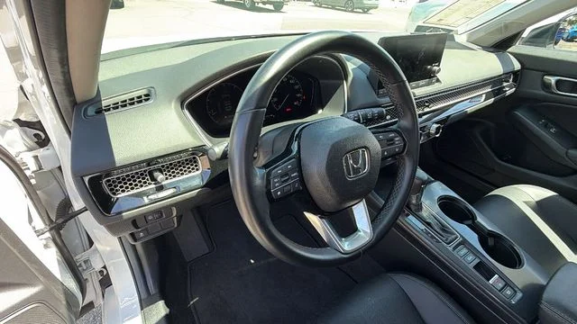 Used 2024 White Honda EX-L image 29