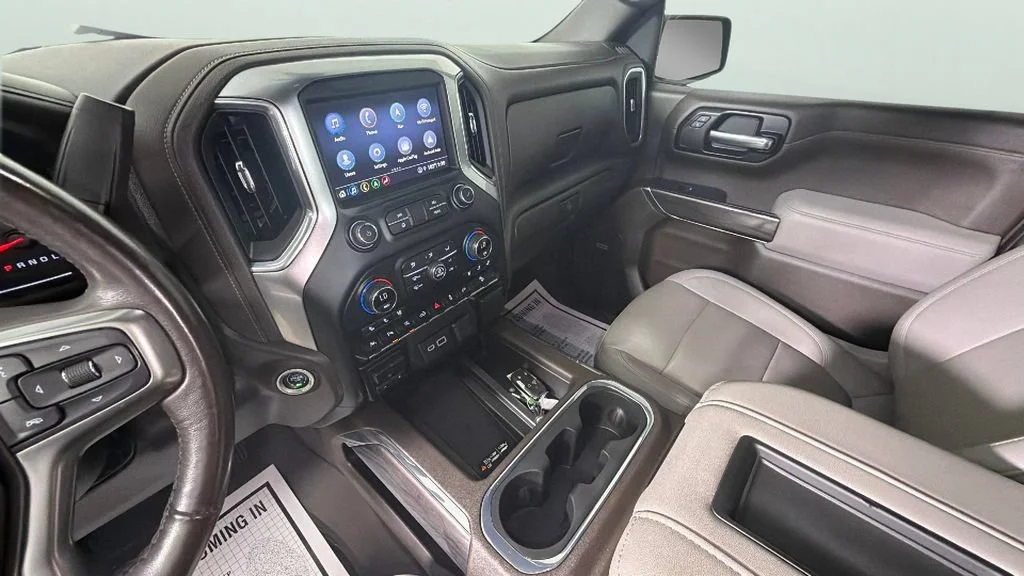 Used 2021 SILVER ICE METALLIC Chevrolet LTZ image 19