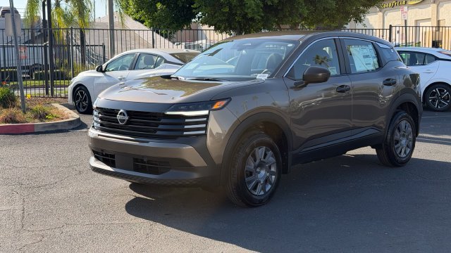 New 2027 Canyon Bronze Metallic Nissan S image 3