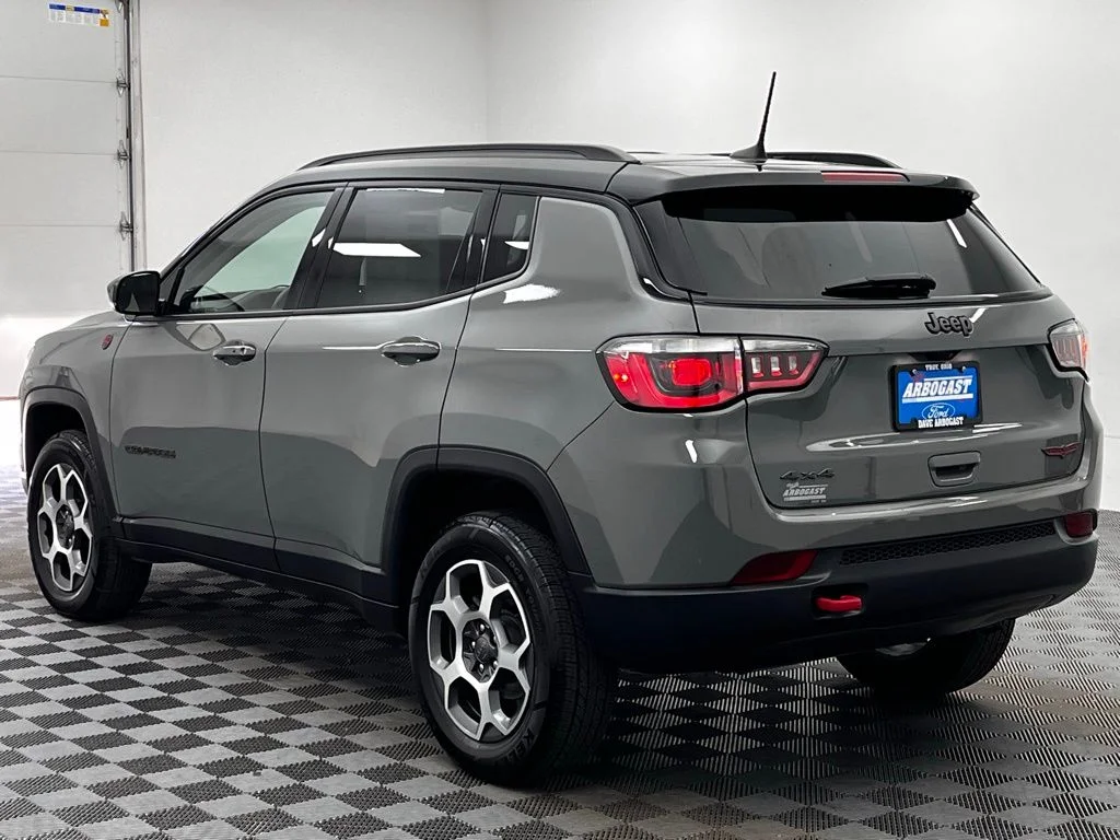 Used 2022 Gray Jeep Trailhawk image 11