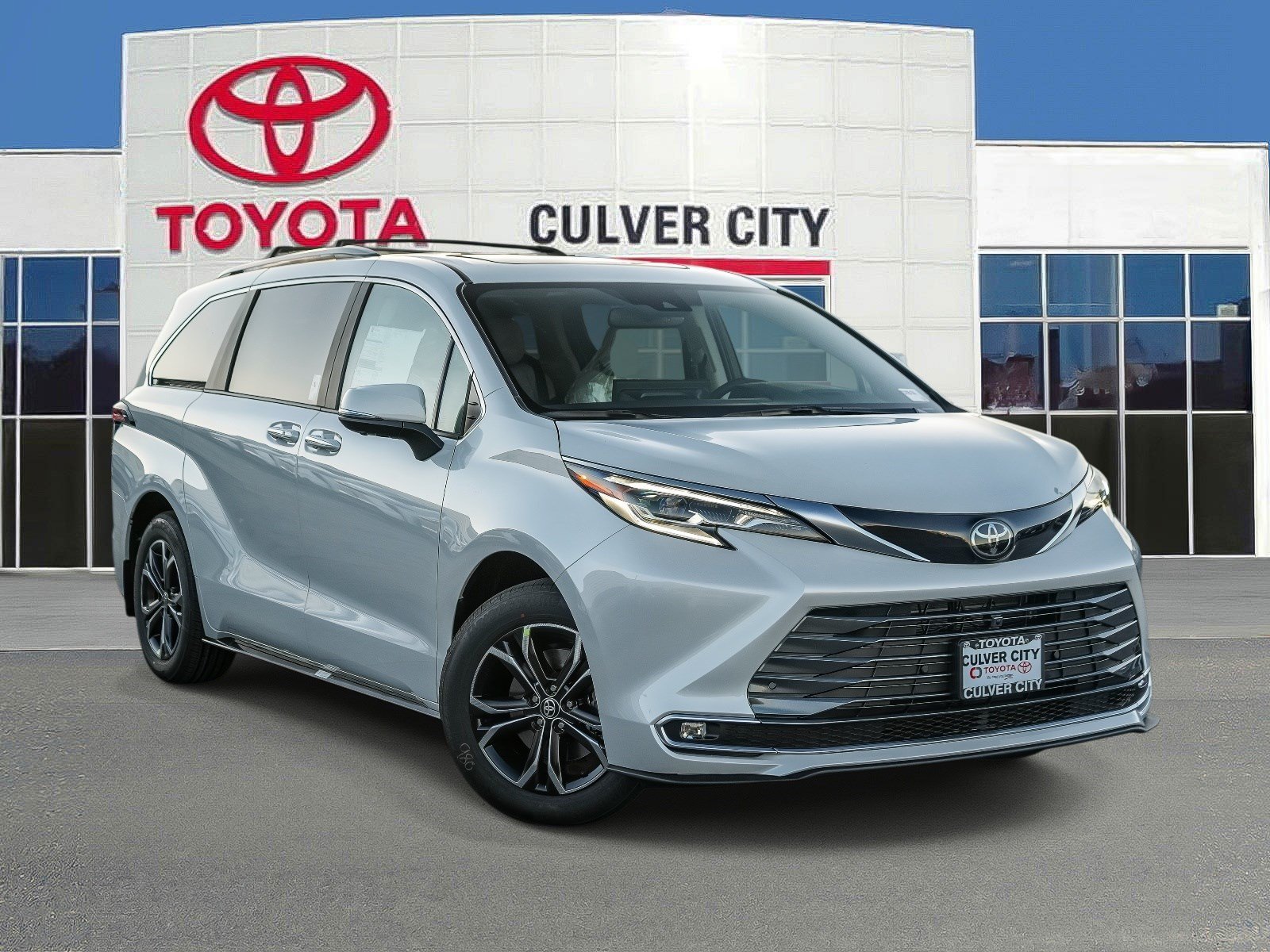 2026 Toyota Sienna  Platinum