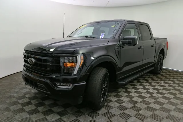 Used 2023 Black Ford XLT image 5
