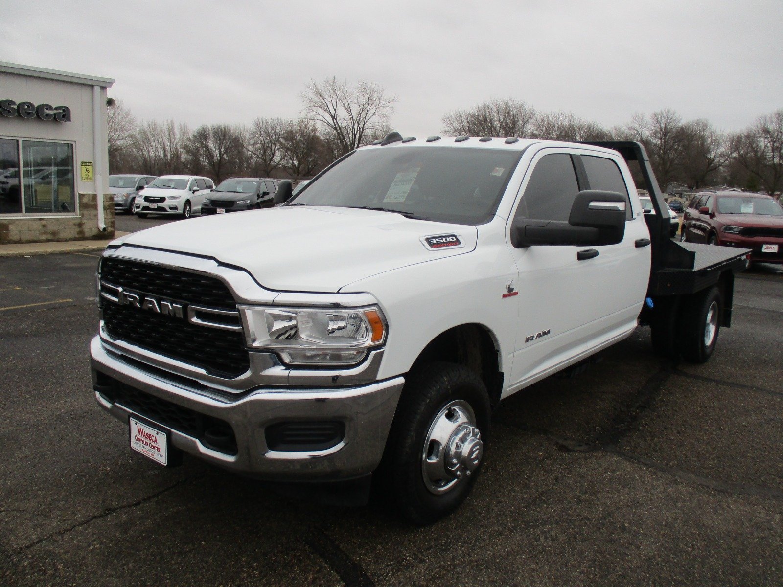 2024 RAM Ram 3500 Chassis Cab SLT
