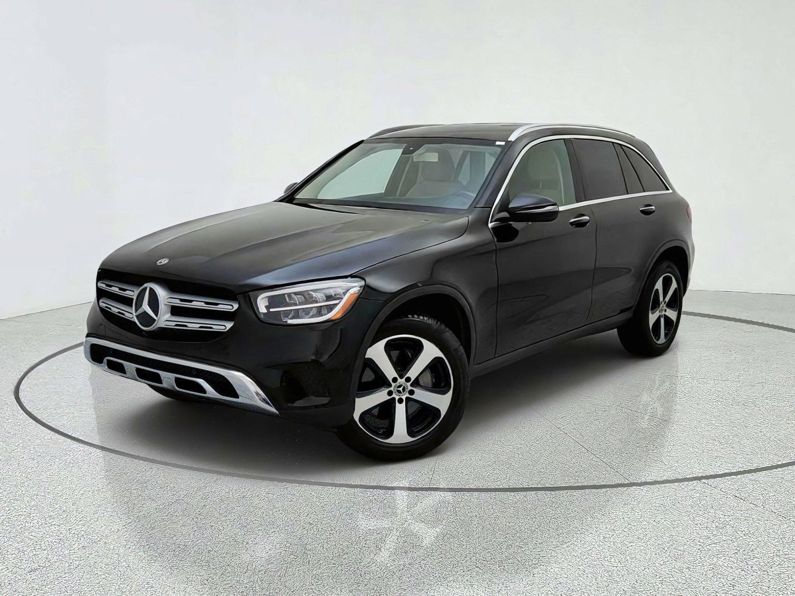 Used 2020 Black Mercedes-Benz GLC 300 image 1
