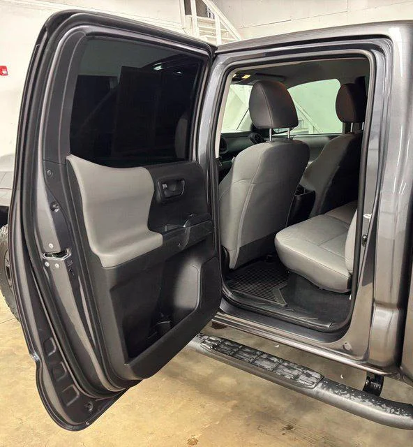 Used 2021 MAGNETIC GRAY MET. Toyota  image 23