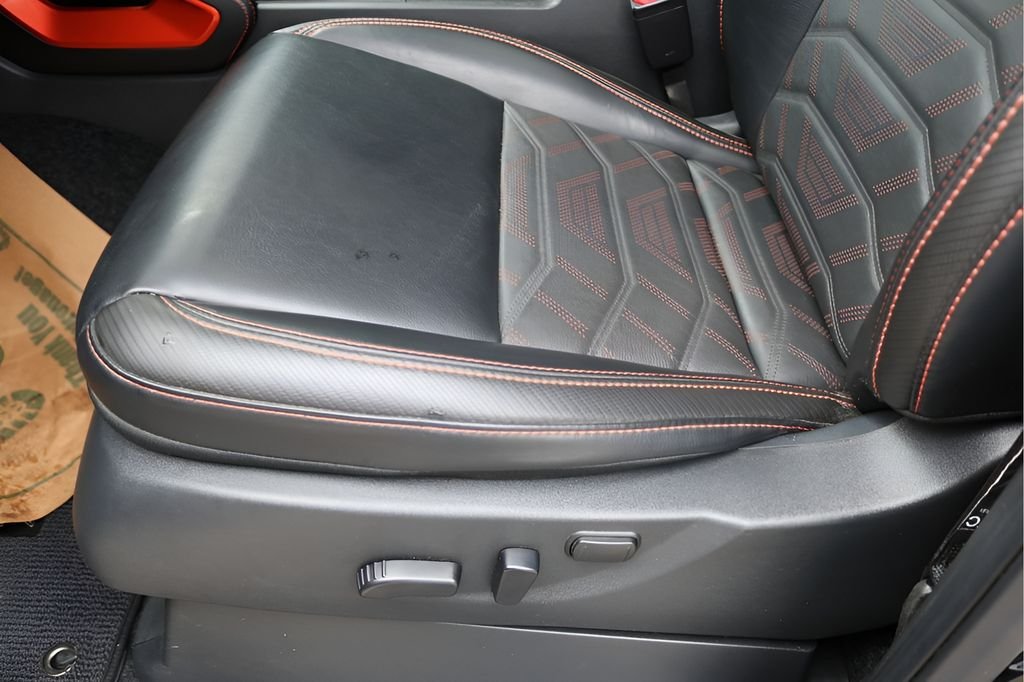 Used 2026 Black Nissan PRO-4X image 16