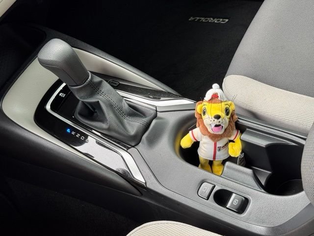 Used 2026  Toyota LE image 39